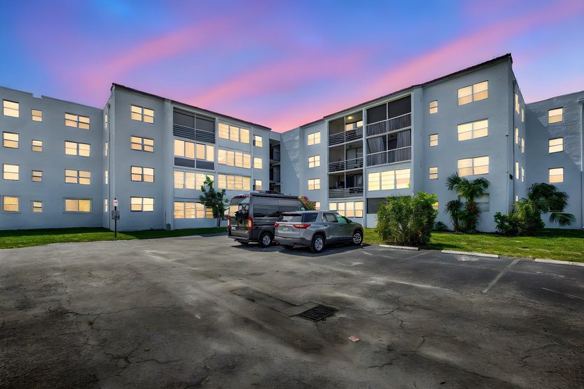 Don't miss this amazing opportunity to own a piece of paradise - Beach Condo for sale in Lauderdale Lakes, Florida on Beachhouse.com