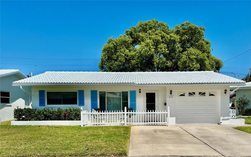 Motivated Seller:  Must see this Baldwin floor plan with 2 - Beach Home for sale in Pinellas Park, Florida on Beachhouse.com