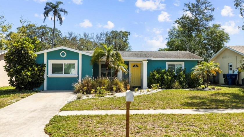 Price Adjustment - Lovely updated 3-bedroom, 2-bathroom home in - Beach Home for sale in Largo, Florida on Beachhouse.com