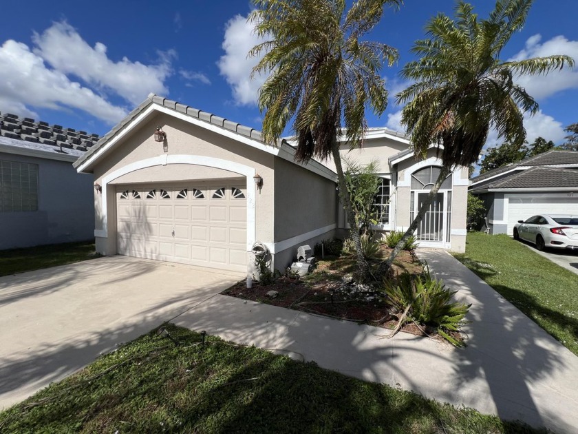 Absolutely amazing completely remodeled four bedroom pool home! - Beach Home for sale in Wellington, Florida on Beachhouse.com