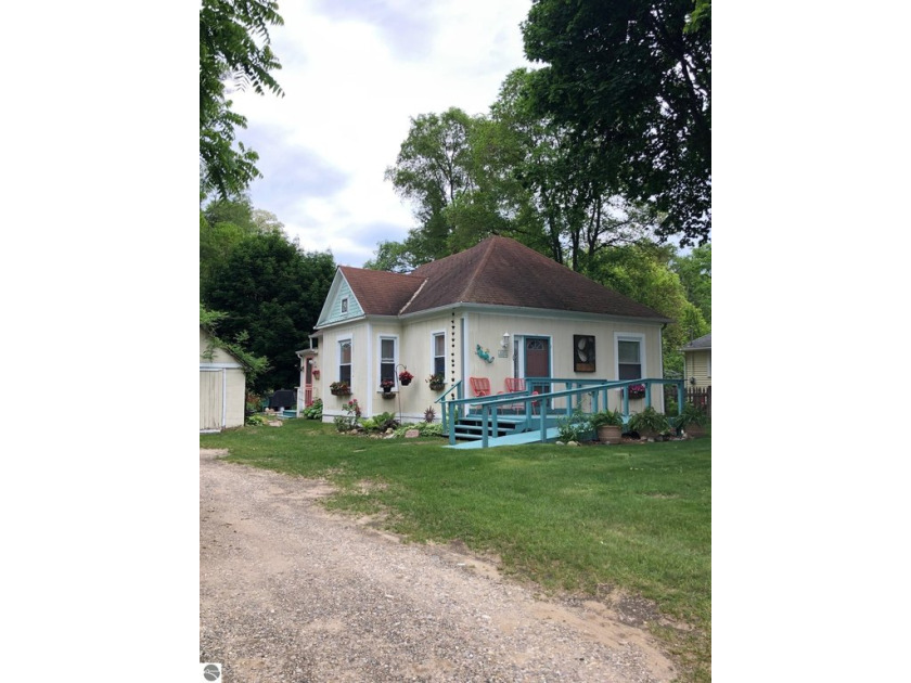 Great location in Elk Rapids westside. Easy walk to the beach - Beach Home for sale in Elk Rapids, Michigan on Beachhouse.com