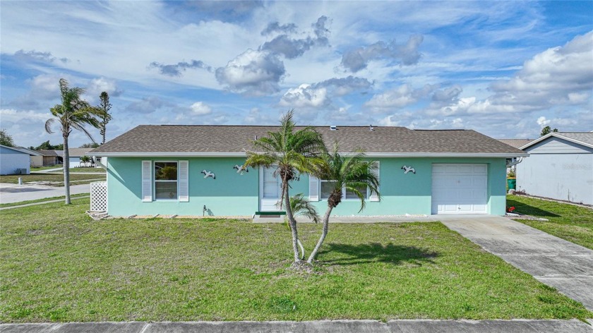 MOTIVATED SELLER!!!!! IMPACT WINDOWS and NO FLOOD ZONE!!! - Beach Home for sale in Port Charlotte, Florida on Beachhouse.com