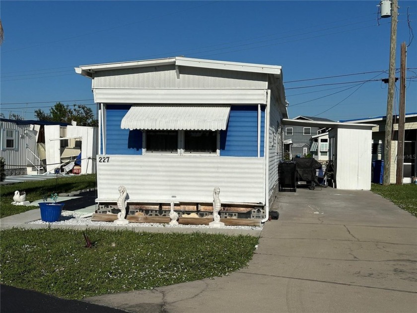 Location, location, 2 bedrooms and one-bathroom, Cute tiny home - Beach Home for sale in Venice, Florida on Beachhouse.com