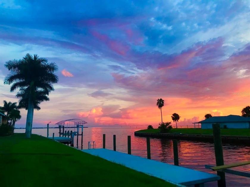 Whether you're looking for a comfortable home to enjoy or a - Beach Home for sale in Port Charlotte, Florida on Beachhouse.com