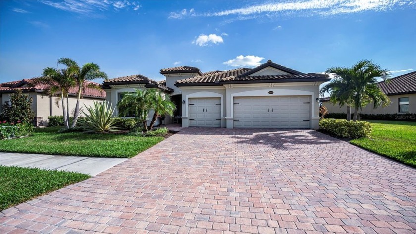 Stunning Waterfront Home in Gran Paradiso at Wellen Park - Beach Home for sale in Venice, Florida on Beachhouse.com