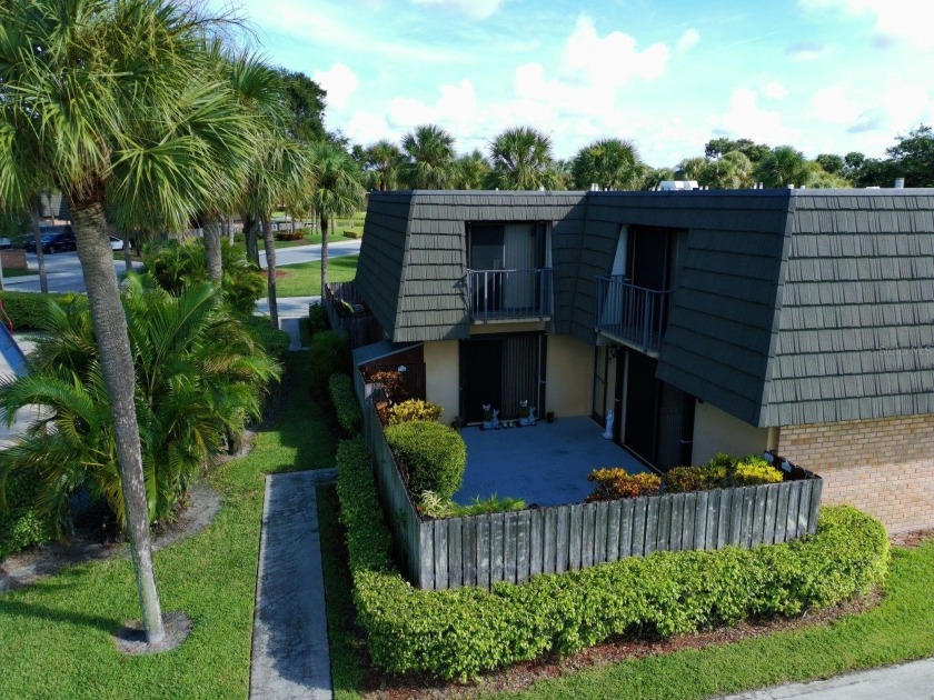 Welcome to 620 6th Way, a move-in ready townhouse in the heart - Beach Townhome/Townhouse for sale in West Palm Beach, Florida on Beachhouse.com