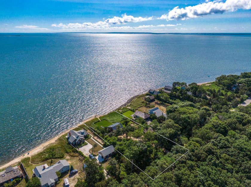 New to Market: Extraordinary, one of a kind waterfront property - Beach Home for sale in East Hampton, New York on Beachhouse.com