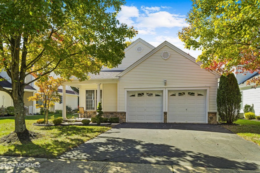 THIS IS THE ONE YOU'VE BEEN WAITING FOR!  EXTENDED Azalea - a - Beach Home for sale in Ocean Township, New Jersey on Beachhouse.com