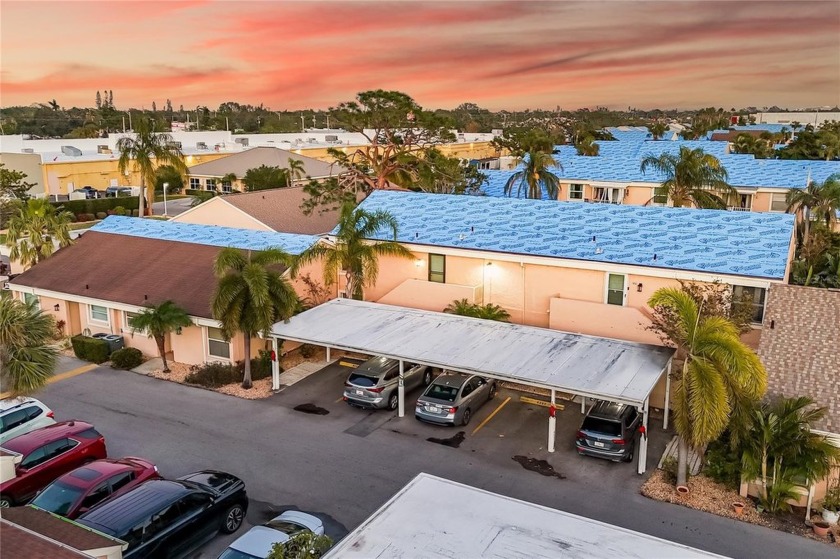 LOCATION, LOCATION, LOCATION! Discover the perfect blend of - Beach Condo for sale in Bradenton, Florida on Beachhouse.com