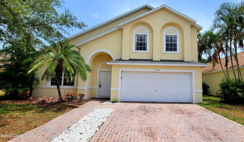Tremendous value in this over 2,500 sq ft lake front home in - Beach Home for sale in Rockledge, Florida on Beachhouse.com