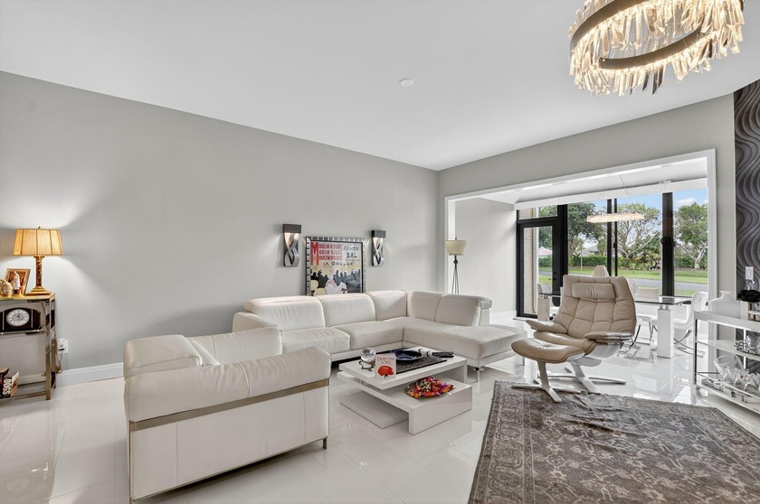 Fully renovated 2BR/2BA ground-floor corner condo in La Paz at - Beach Condo for sale in Boca Raton, Florida on Beachhouse.com