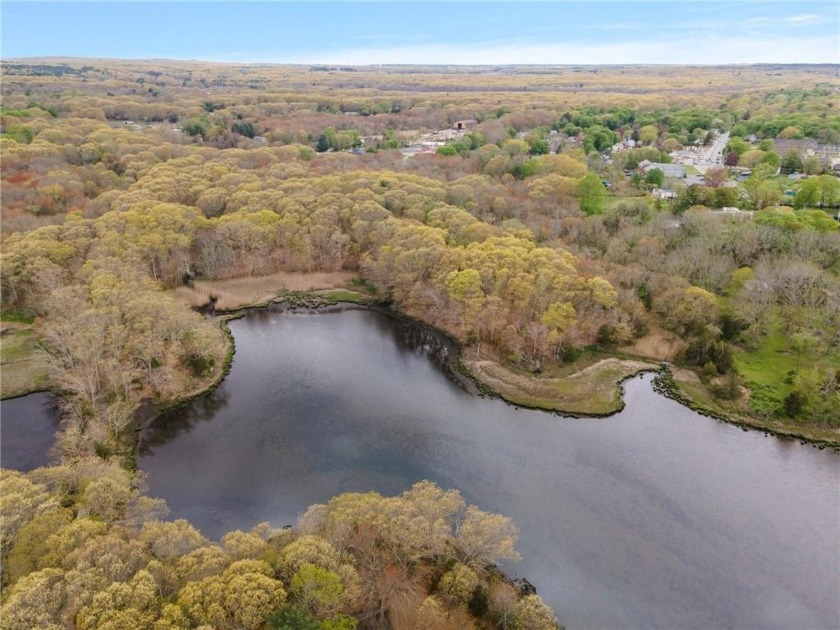 An amazing opportunity! This 14.5 acre, majestic, waterfront - Beach Acreage for sale in North Kingstown, Rhode Island on Beachhouse.com