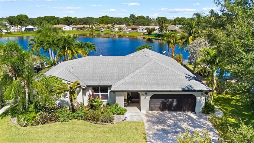 This home in the heart of Copper City is the epitome of luxury - Beach Home for sale in Cooper City, Florida on Beachhouse.com