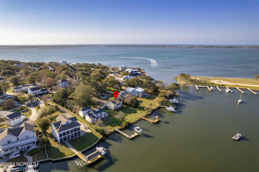 Deep water, Peltier Creek front home with easy access to Bogue - Beach Home for sale in Morehead City, North Carolina on Beachhouse.com