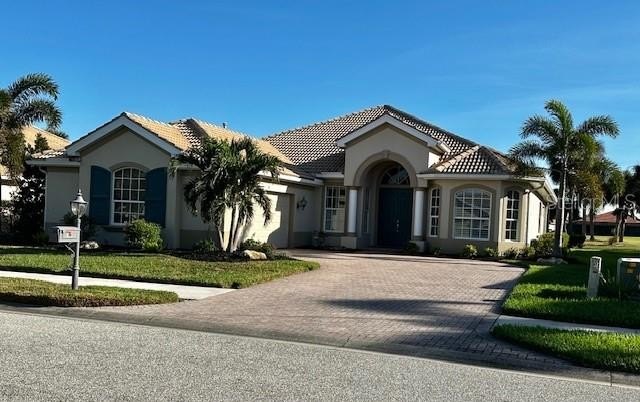 Under contract-accepting backup offers. Welcome to Your Dream - Beach Home for sale in Venice, Florida on Beachhouse.com