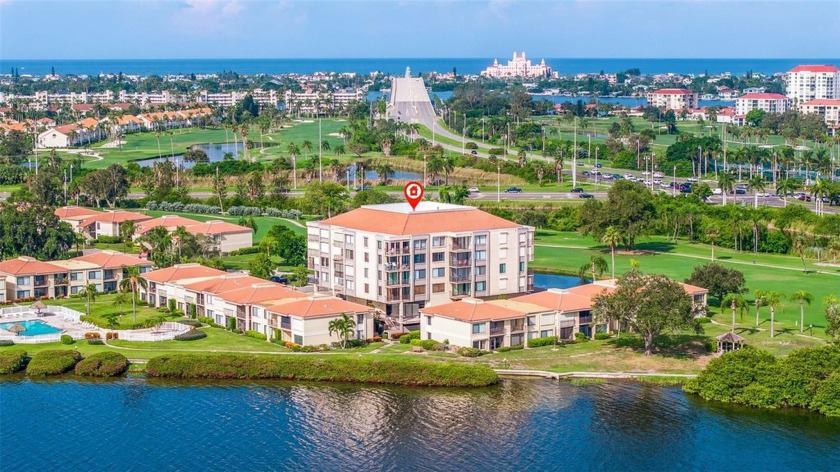 Step into this welcoming corner 2 bedroom/ 2 bath spacious condo - Beach Condo for sale in St. Petersburg, Florida on Beachhouse.com