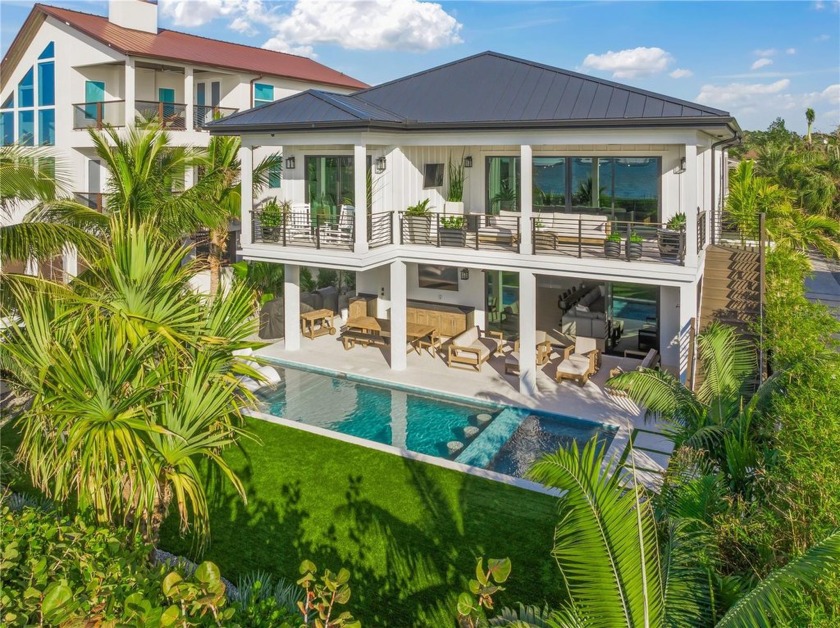 Under contract-accepting backup offers. Experience luxury - Beach Home for sale in Bradenton, Florida on Beachhouse.com