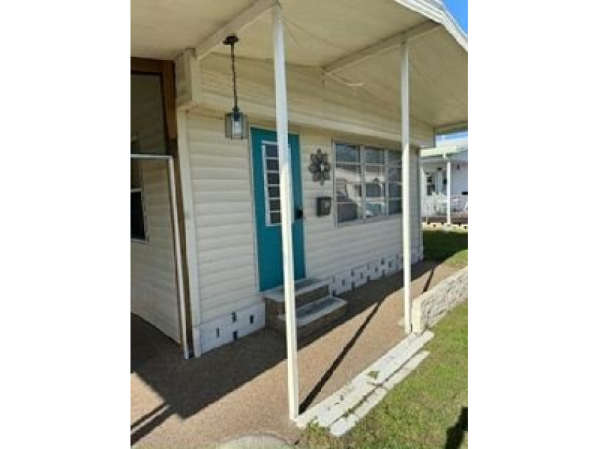 This home features a large bonus room and additional storage - Beach Home for sale in Ellenton, Florida on Beachhouse.com