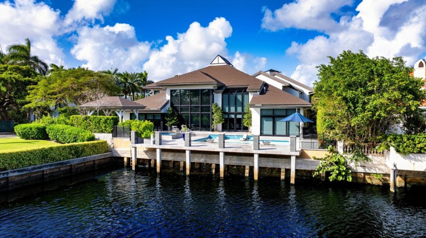 Blending contemporary architecture with lofty urban chic, this - Beach Home for sale in Boca Raton, Florida on Beachhouse.com