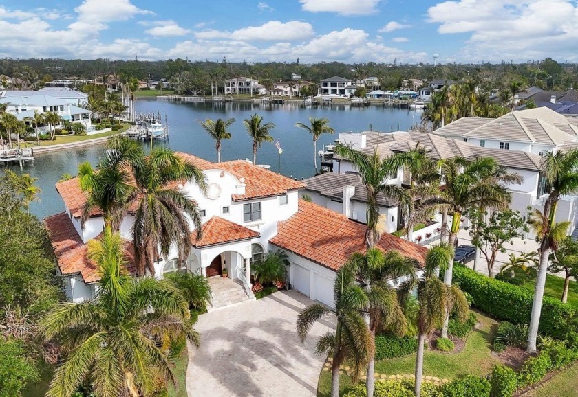 One or more photo(s) has been virtually staged. Step into a - Beach Home for sale in Sarasota, Florida on Beachhouse.com