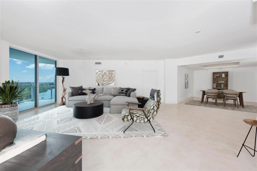 Spectacular south exposure overlooking the Bay and Intracoastal - Beach Condo for sale in Miami, Florida on Beachhouse.com