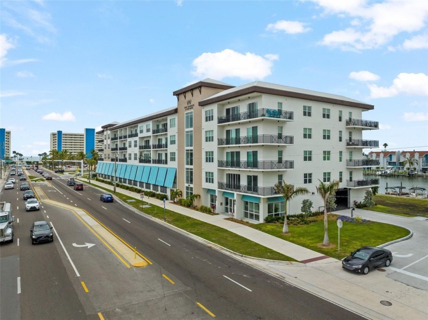 This beautiful luxury condo is ready for you to move in to! - Beach Condo for sale in Madeira Beach, Florida on Beachhouse.com