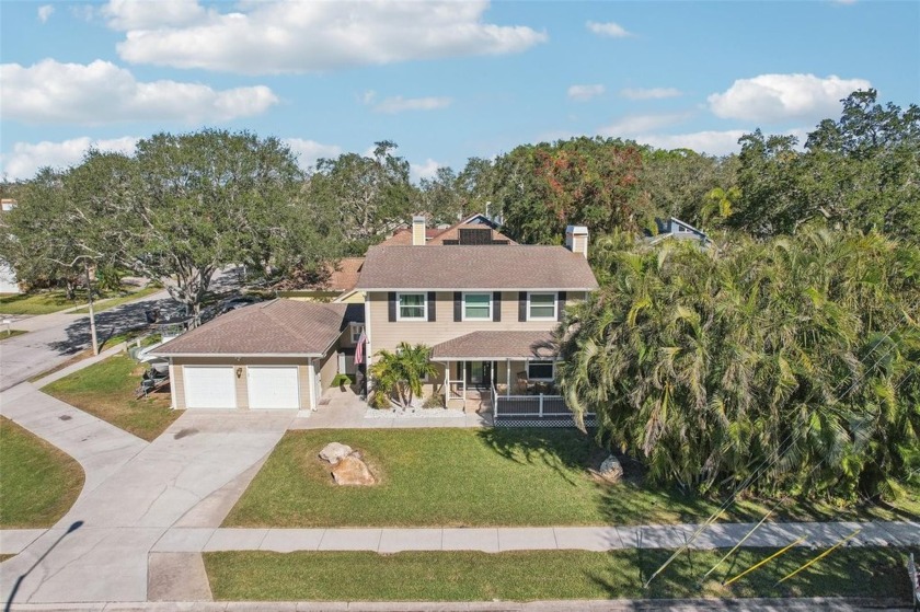 Welcome to your own personal paradise located in the highly - Beach Home for sale in Seminole, Florida on Beachhouse.com