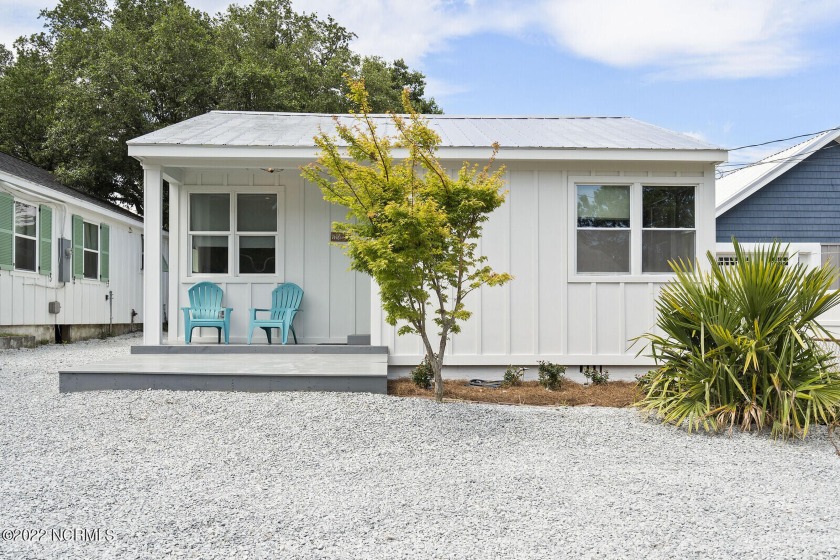 This adorable 1940's beach cottage has been completely renovated - Beach Home for sale in Carolina Beach, North Carolina on Beachhouse.com