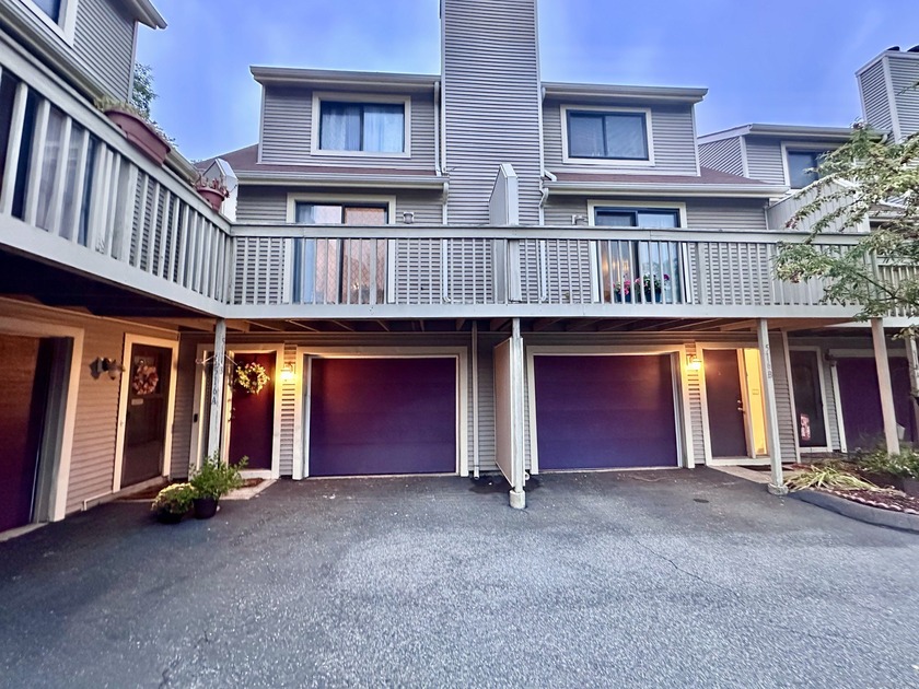 Nestled in a cozy, quiet complex this three level townhouse has - Beach Townhome/Townhouse for sale in New Haven, Connecticut on Beachhouse.com