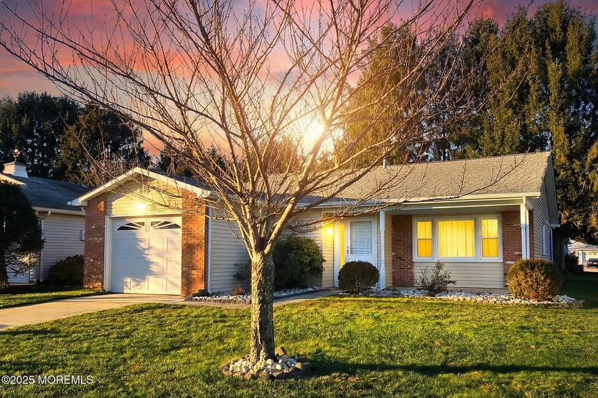 Great location close to shopping and the Parkway. Numerous - Beach Home for sale in Brick, New Jersey on Beachhouse.com