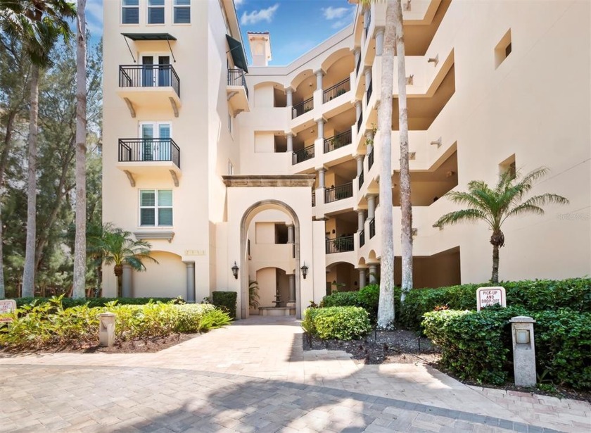 With the splendor of stunning Gulf of Mexico views, the - Beach Condo for sale in Longboat Key, Florida on Beachhouse.com