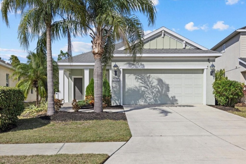 Step into this stunningly updated 3 bedroom, 2 bathroom home in - Beach Home for sale in Lakewood Ranch, Florida on Beachhouse.com