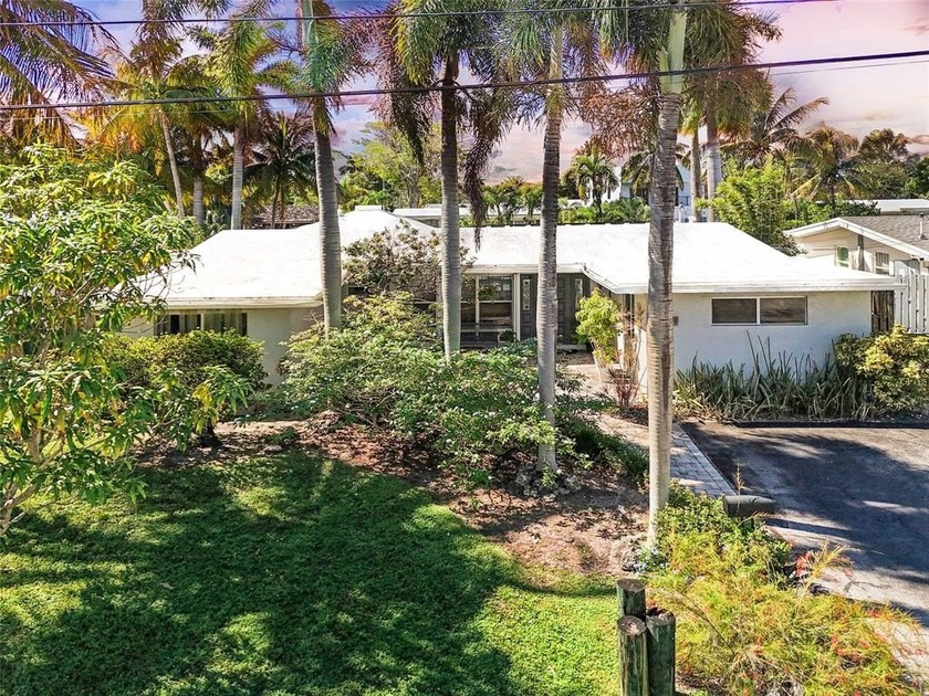 NEW ROOF BEING INSTALLED BEFORE CLOSING. GORGEOUS 4 Bed / 4 Bath - Beach Home for sale in Fort Lauderdale, Florida on Beachhouse.com