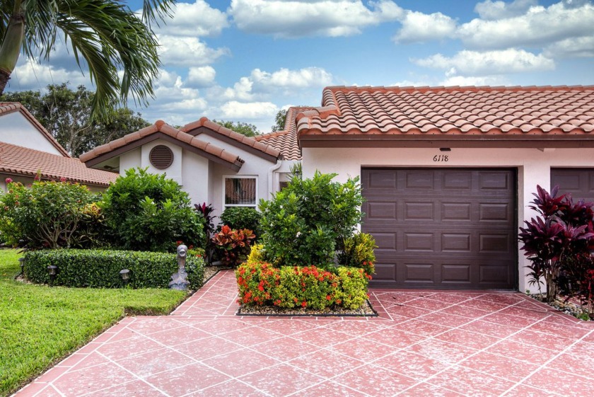 Welcome to this beautifully updated villa in Huntington Pointe - Beach Home for sale in Delray Beach, Florida on Beachhouse.com