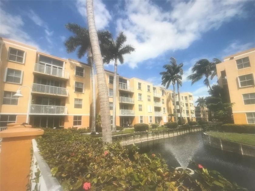 Beautiful waterfront spacious corner unit with balcony - Beach Condo for sale in Dania, Florida on Beachhouse.com