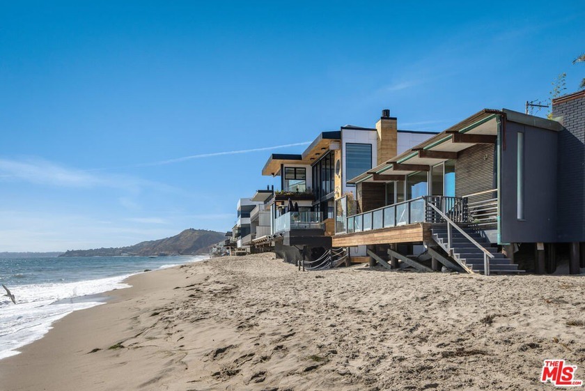 Discover coastal luxury at its finest with this exceptional - Beach Home for sale in Malibu, California on Beachhouse.com