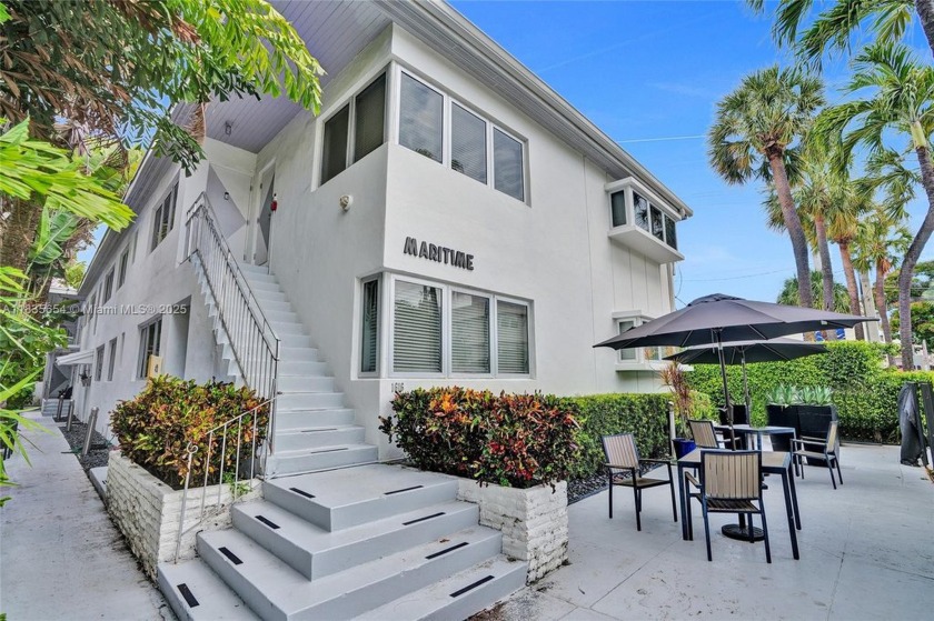 Welcome to your ideal pied-a-terre in the heart of South Beach! - Beach Condo for sale in Miami Beach, Florida on Beachhouse.com