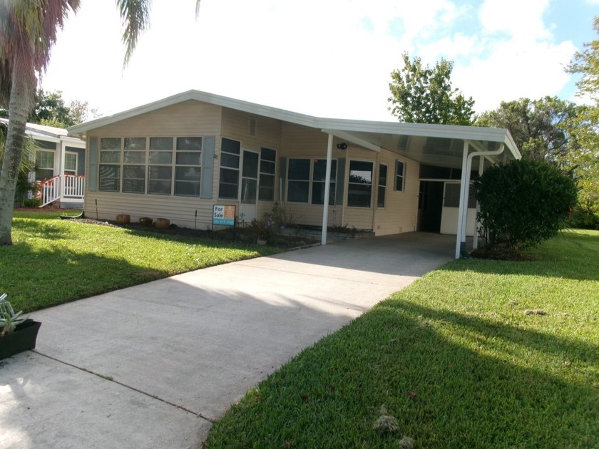 Large 2 Bedroom 2 Bath. Dual Sinks In Master Bath. Separate - Beach Home for sale in Ormond Beach, Florida on Beachhouse.com