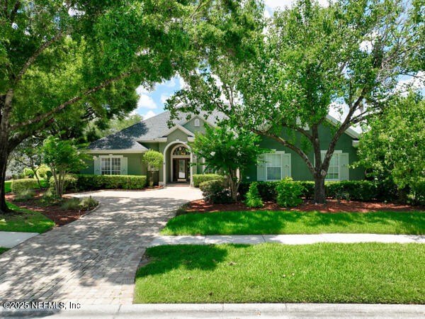 Welcome to Deercreek Country Club--where comfort, space, and - Beach Home for sale in Jacksonville, Florida on Beachhouse.com