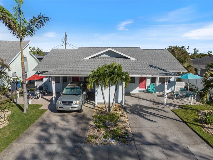 Discover this rare Venice Island Duplex, a perfect investment or - Beach Townhome/Townhouse for sale in Venice, Florida on Beachhouse.com