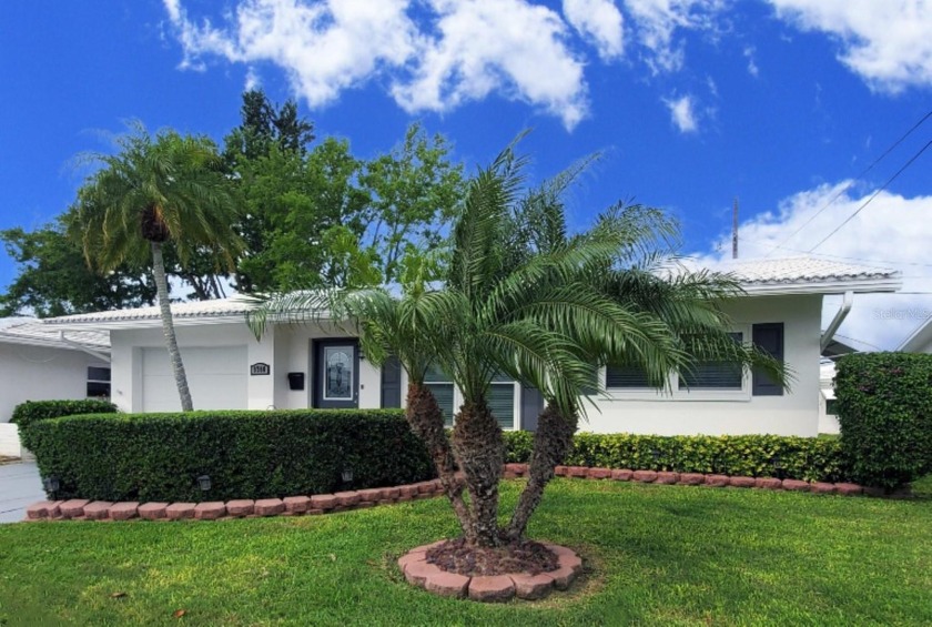 Discover The Mainlands of Tamarac! Just move right in this - Beach Home for sale in Pinellas Park, Florida on Beachhouse.com