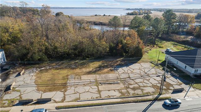 This parcel fronts on Church Lane and Hoskins Creek in - Beach Acreage for sale in Tappahannock, Virginia on Beachhouse.com