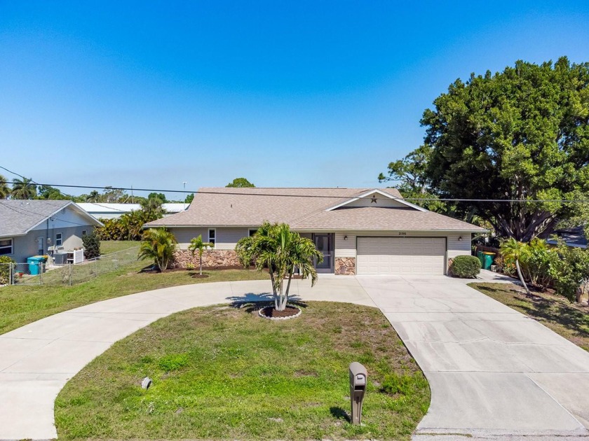 Check out this renovated Grove City pool home offering a PRIVATE - Beach Home for sale in Englewood, Florida on Beachhouse.com