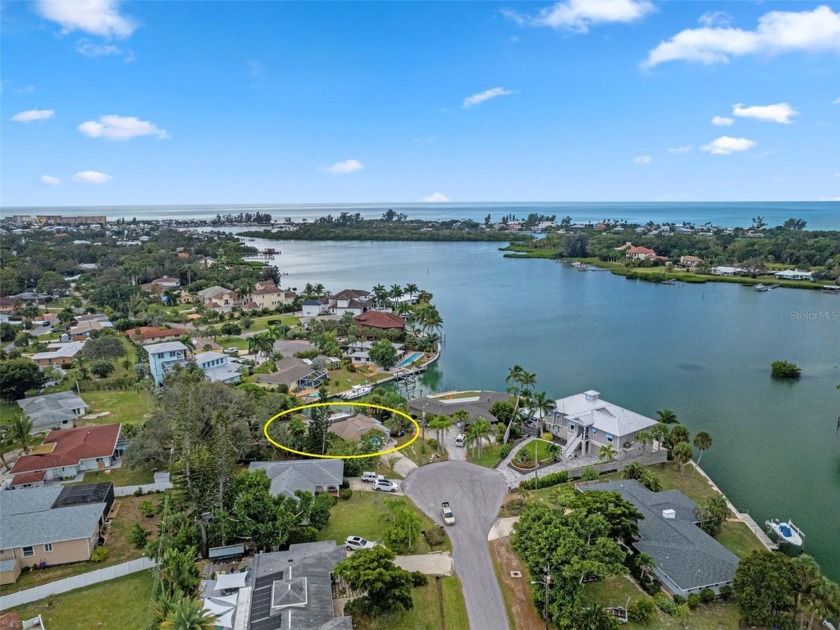 INCREDIBLE WATERFRONT OPPORTUNITY - This stunning property - Beach Lot for sale in Nokomis, Florida on Beachhouse.com