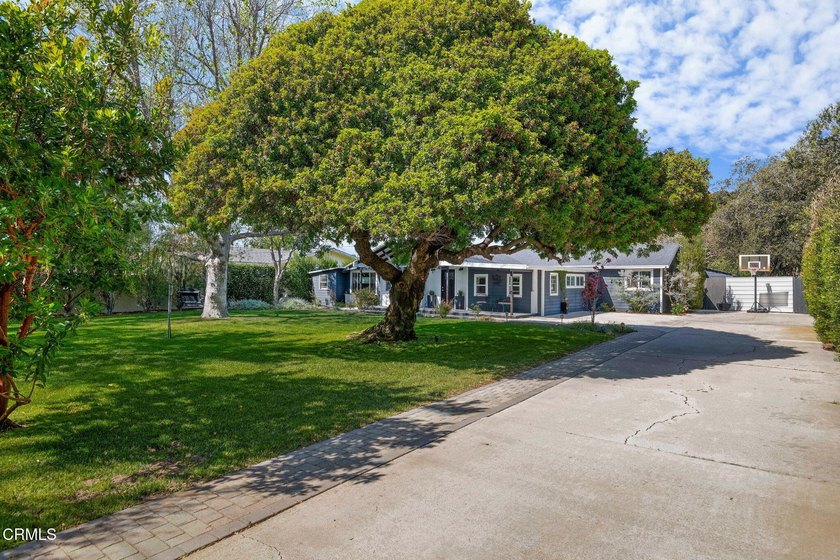 Situated on a full acre, 1177 East Collins Street presents a - Beach Home for sale in Oxnard, California on Beachhouse.com