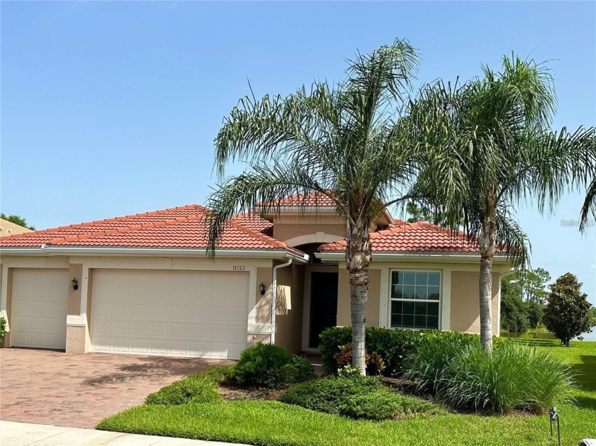 Under contract-accepting backup offers. LOCATION!! LOCATION!! - Beach Home for sale in Venice, Florida on Beachhouse.com