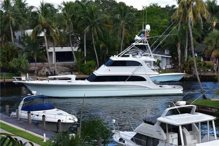 GREAT BUY!  COOL NORTH EXPOSURE WITH BEAUTIFUL RIVER VIEW! - Beach Condo for sale in Fort Lauderdale, Florida on Beachhouse.com