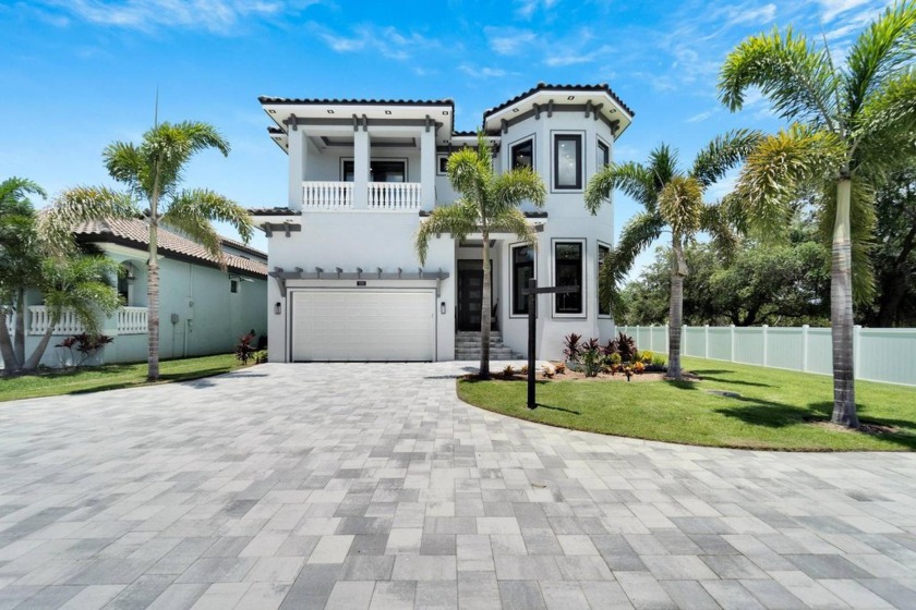 BRAND NEW Smart Home in Apollo Beach! Enjoy luxury living with - Beach Home for sale in Apollo Beach, Florida on Beachhouse.com