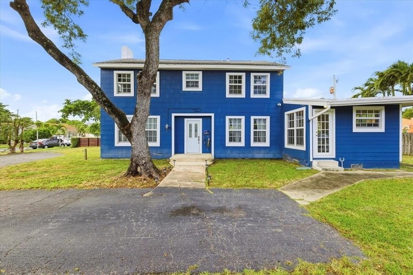 Discover timeless charm in this beautiful two-story - Beach Home for sale in West Palm Beach, Florida on Beachhouse.com