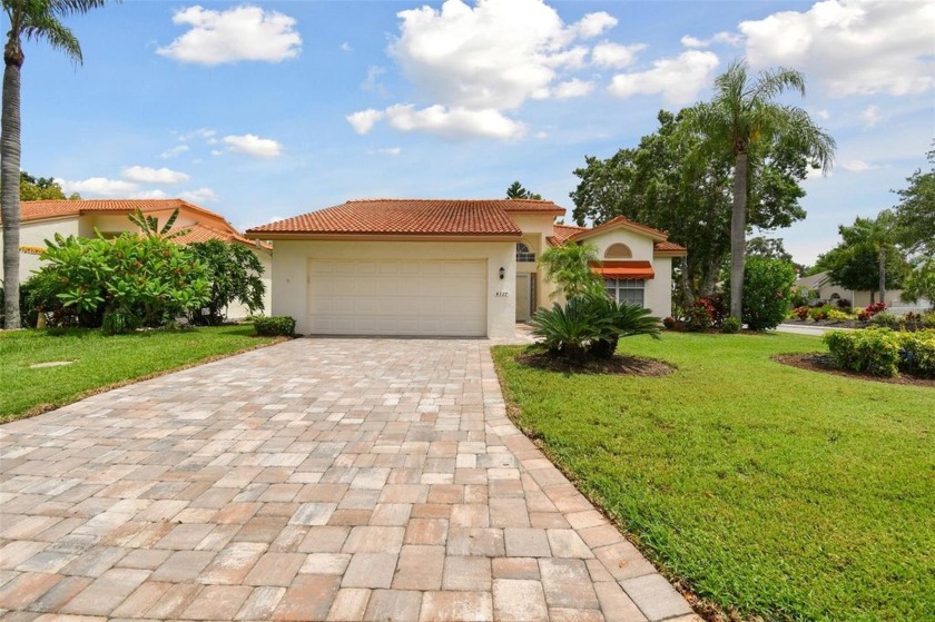 READY TO NEGOTIATE! NO HURRICANE DAMAGE! This IMMACULATE - Beach Home for sale in Bradenton, Florida on Beachhouse.com